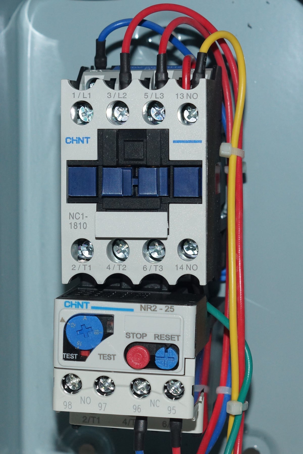 Nq2 Arrancador Trifásico 10hp 440v 12-18a Con Botones Chint